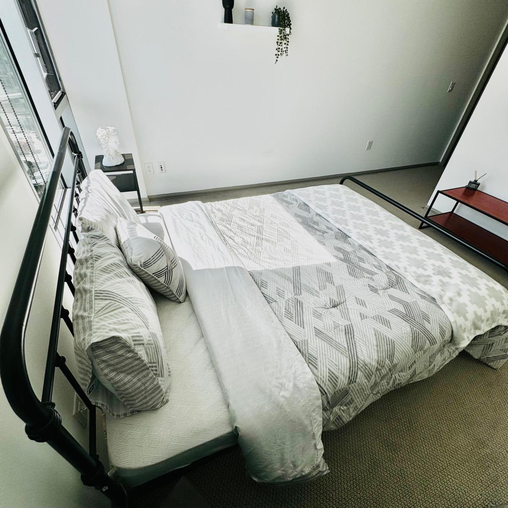 Hollywood Luxury & Free Parking Hotel 5*